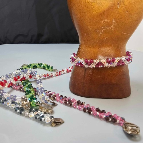 Bracciale fatto mano - mano, con